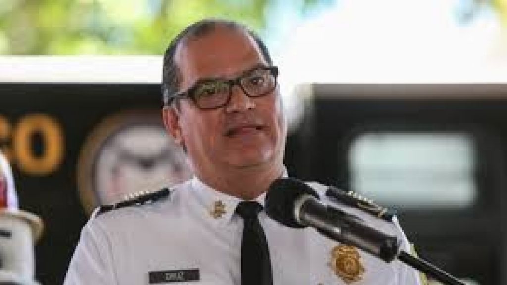  Comisionado de Bomberos orienta sobre el manejo de generadores eléctricos 