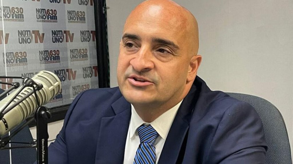  Director del FBI dice que despu&eacute;s de arresto de contratista, se ha recibido muchas llamadas sobre corrupci&oacute;n 