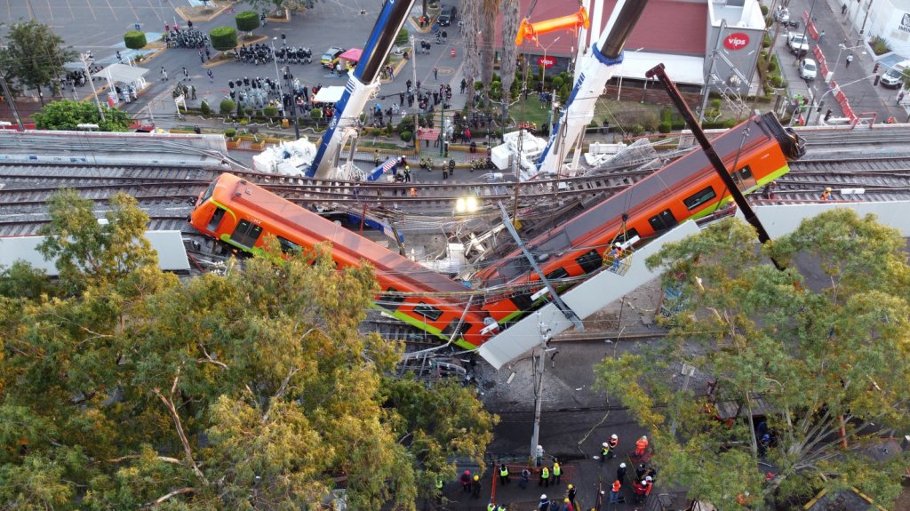  Ciudad de M&eacute;xico ampl&iacute;a la indemnizaci&oacute;n a familias de las v&iacute;ctimas del metro 