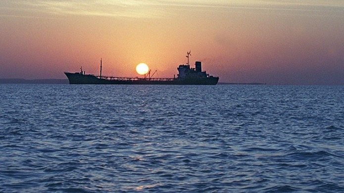 IrÃ¡n ofrece el envÃ­o gratuito de crudo a la India para luchar contra las sanciones occidentales
