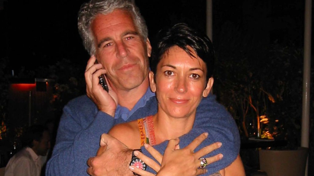  Condenan a 20 años de prisión a Ghislaine Maxwell, expareja de Jeffrey Epstein, por cargos de tráfico sexual 