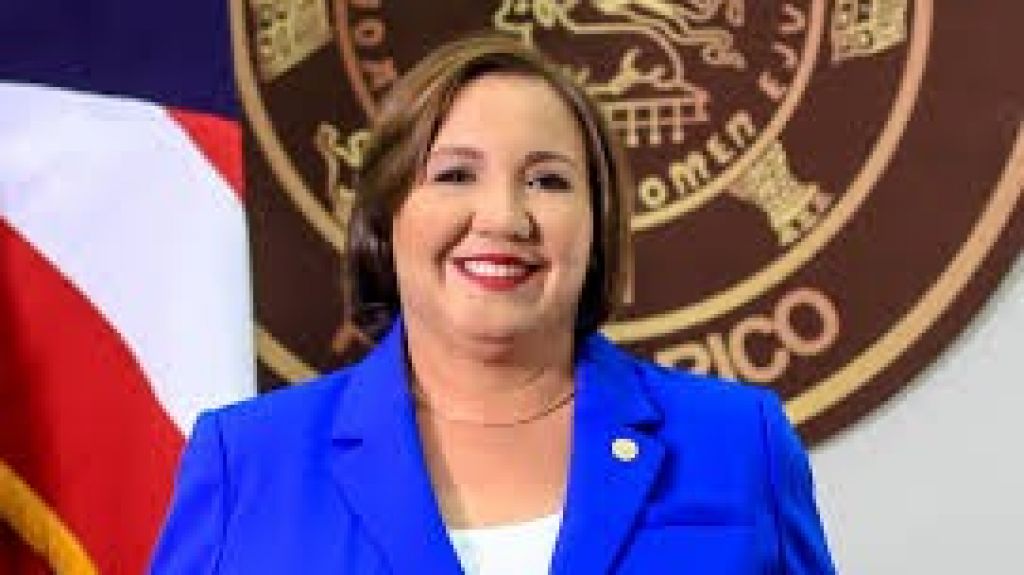  Representante otorga donativo a entidad que emplea a personas con diversidad funcional 