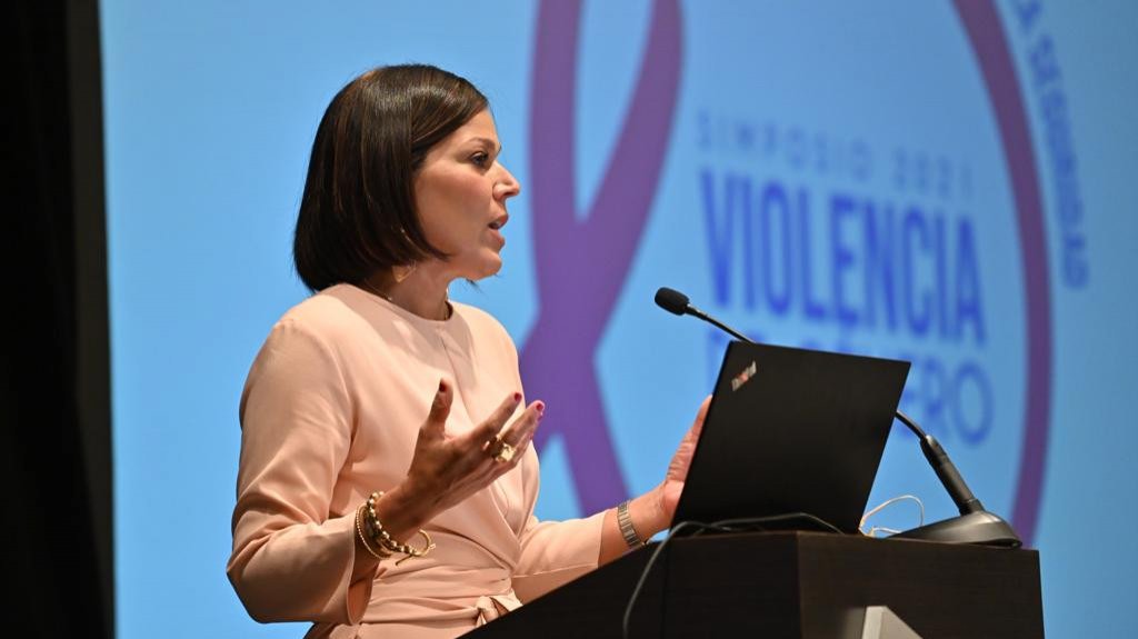  Capacitan a trabajadores sociales en estrategias de prevención e identificación de riesgos en poblaciones vulnerables de sufrir violencia de género 