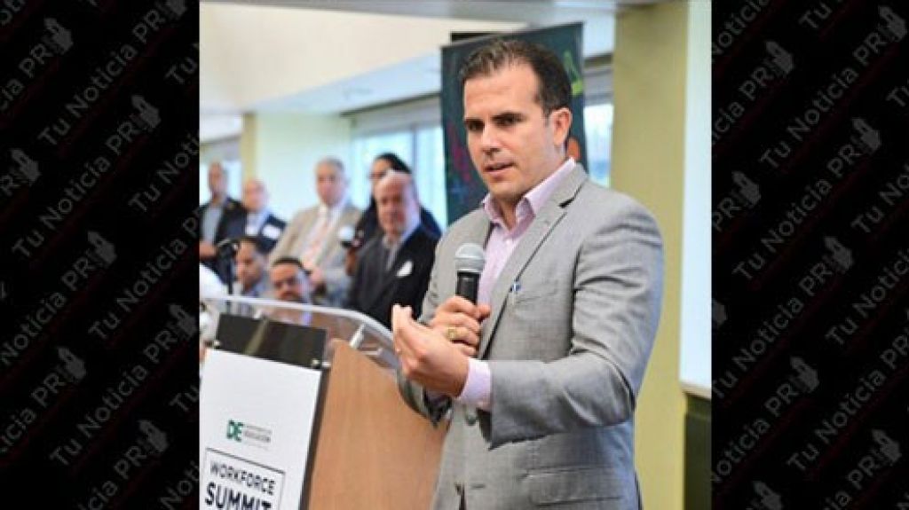  Gobernador elimina certificaci&oacute;n obligatoria de instalaci&oacute;n adecuada de asiento protector 