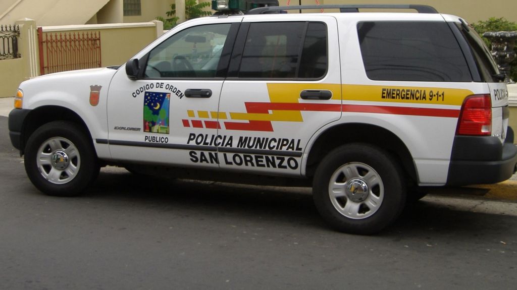  Se fue a comer un pollito en KFC de San Lorenzo y dej&oacute; 4 mil d&oacute;lares en el carro, no los encontr&oacute; 