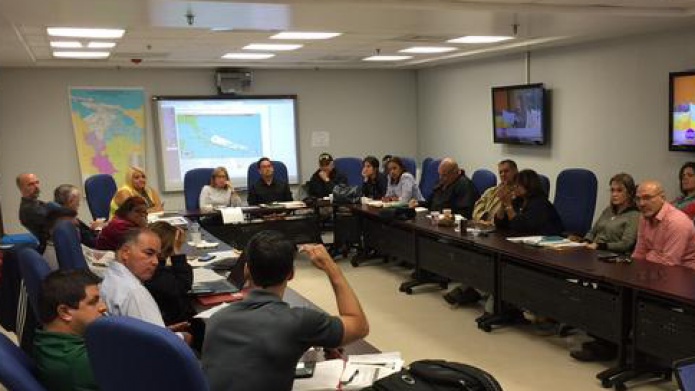 Yulin adelanta quincena a empleados municipales por paso de Erika 