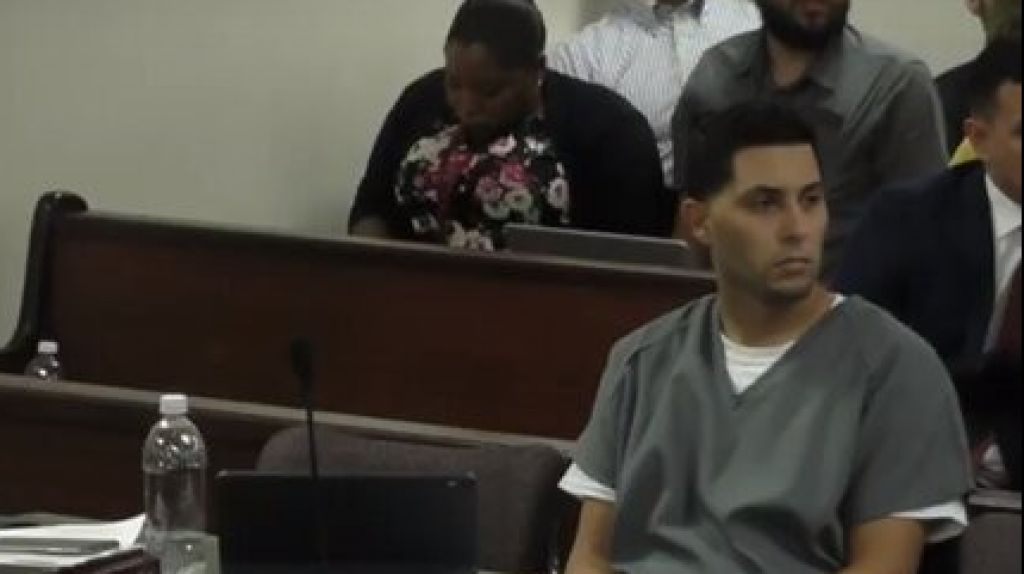  Causa para juicio contra Jensen Medina Cardona por la muerte de Arellys Mercado Ríos 