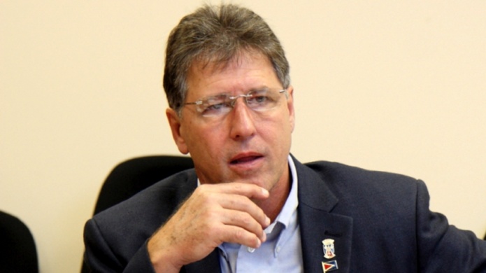 Cabo Rojo reduce la jornada laboral a empleados, incluyendo personal de confianza, al propio alcalde y a la legislatura municipal