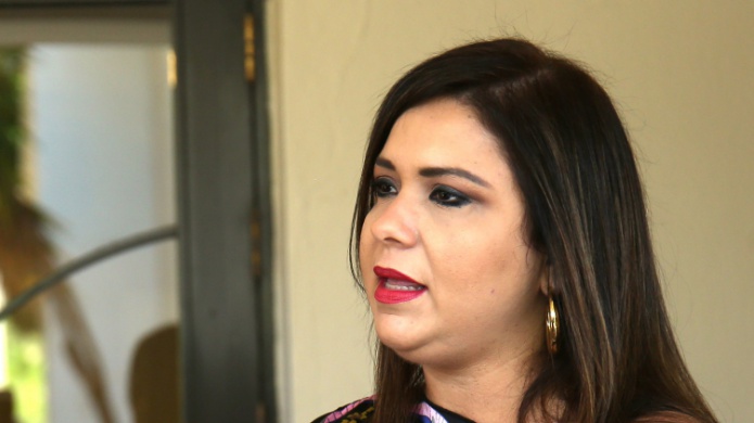 Senadora impulsa proyecto en YouTube