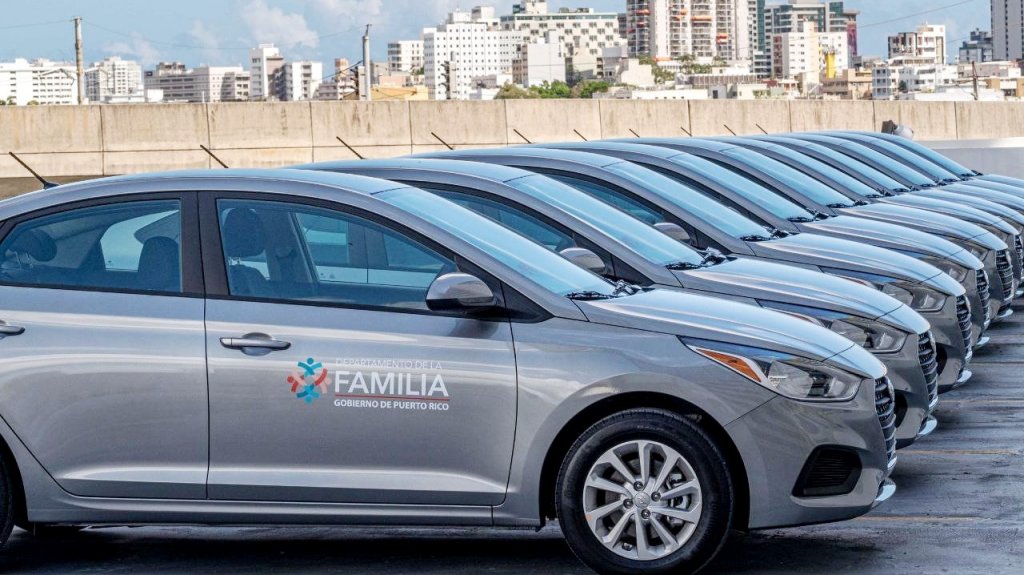  Departamento de la Familia adquiere 11 autos para la Oficina de Licenciamiento 