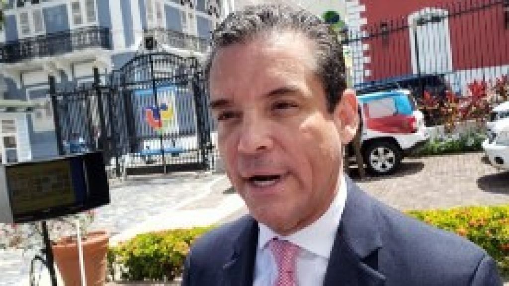  Leo D&iacute;az endosa a Miguel romero para la alcald&iacute;a de la Capital 