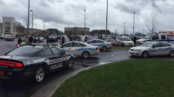 Un muerto tras riÃ±a en un centro comercial de North Carolina