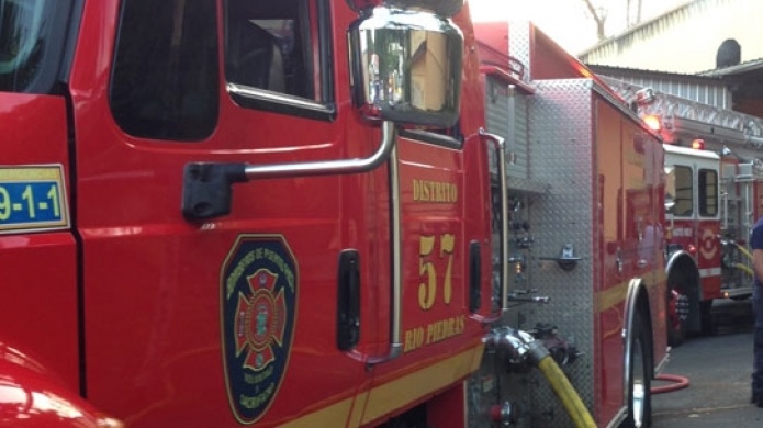 INCENDIO EN FACILIDAD DE ACUEDUCTOS EN CAROLINA