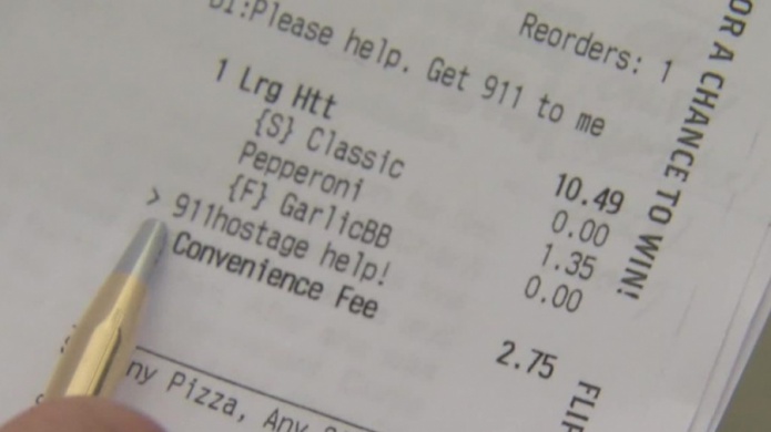 Mujer se libera de secuestro pidiendo una pizza