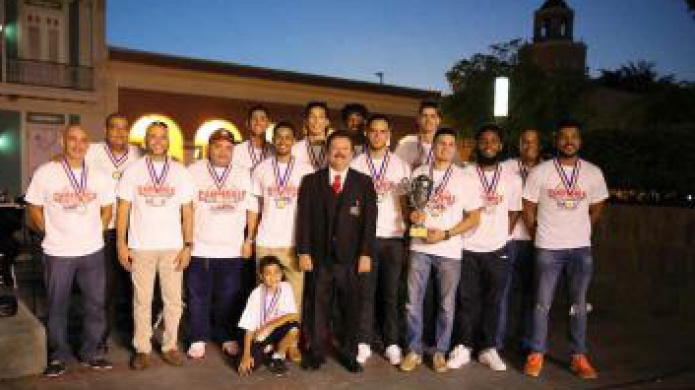 Municipio de Carolina reconoce a equipo campeÃ³n de torneo de baloncesto Sub 22