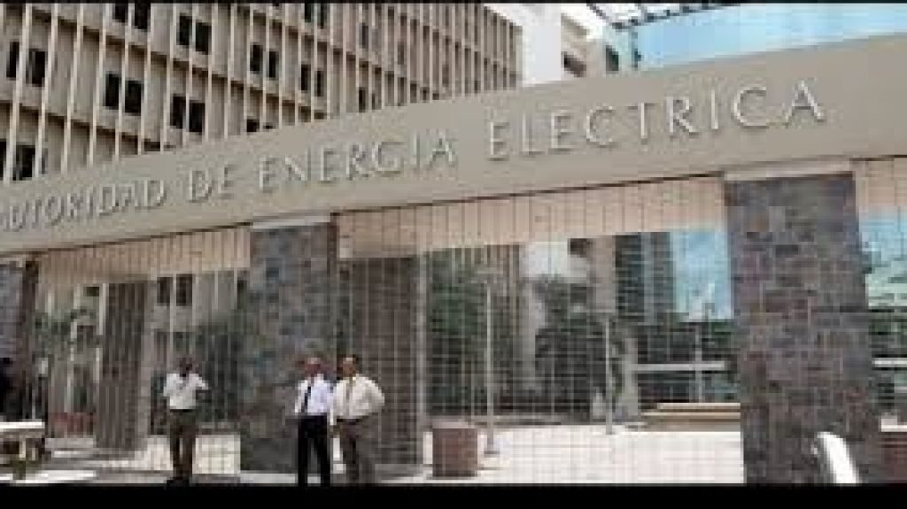  Informe recomienda a la Legislatura colgar plan privatizaci&oacute;n AEE&nbsp; 