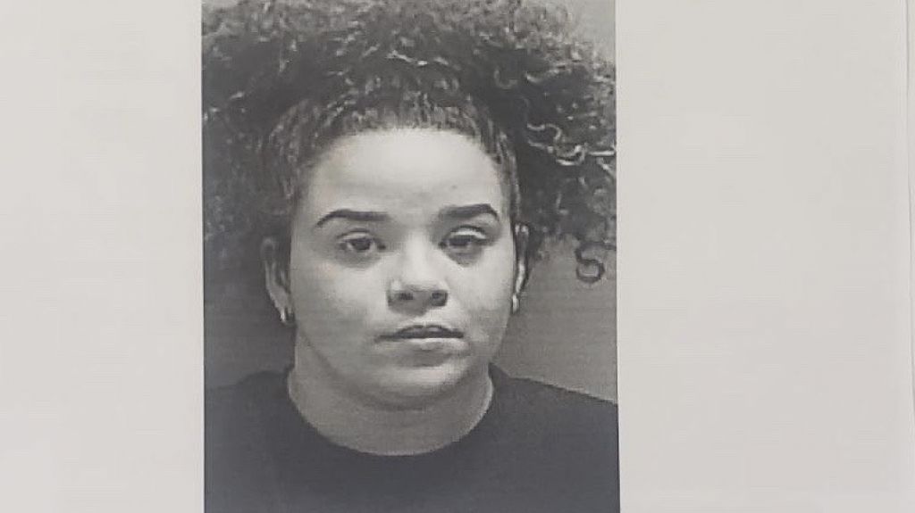  Radican cargos contra mujer que compr&oacute; veh&iacute;culo usurpando identidad 