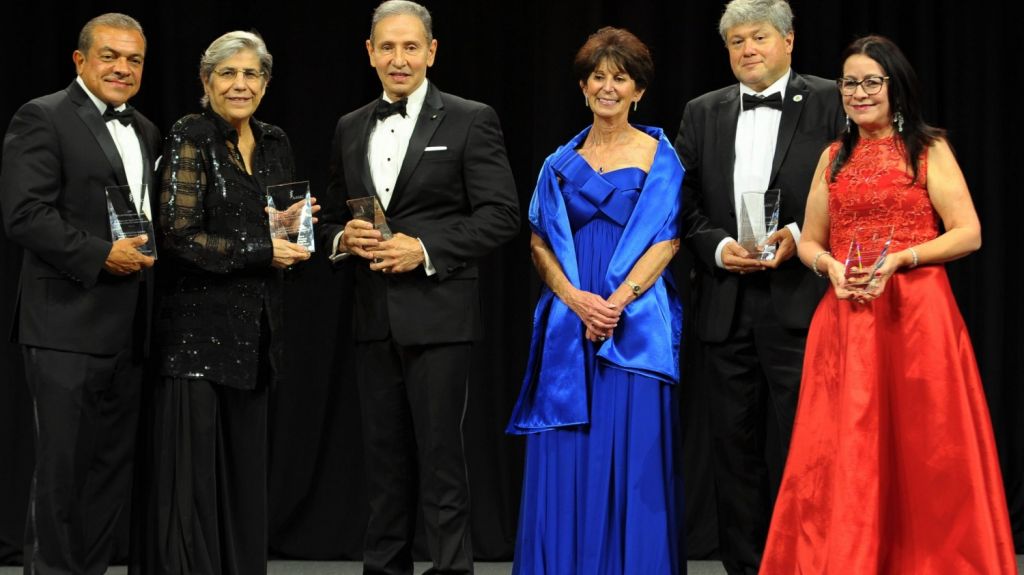  Premian en EEUU a Escuela de Medicina del Recinto de Ciencias M&eacute;dicas por su servicio tras el hurac&aacute;n Mar&iacute;a 