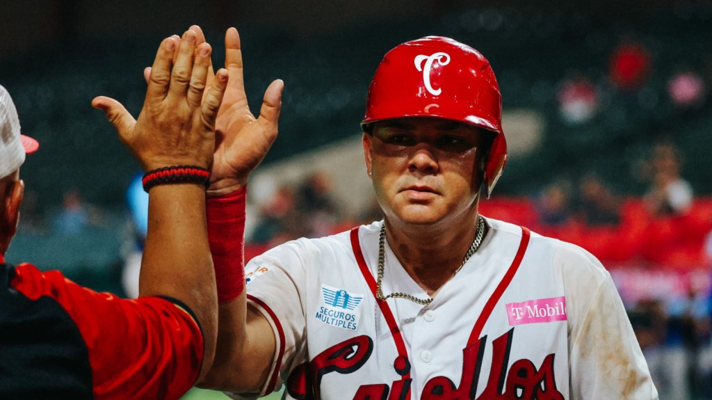  Jonathan Morales líder de bateo de las semifinales 