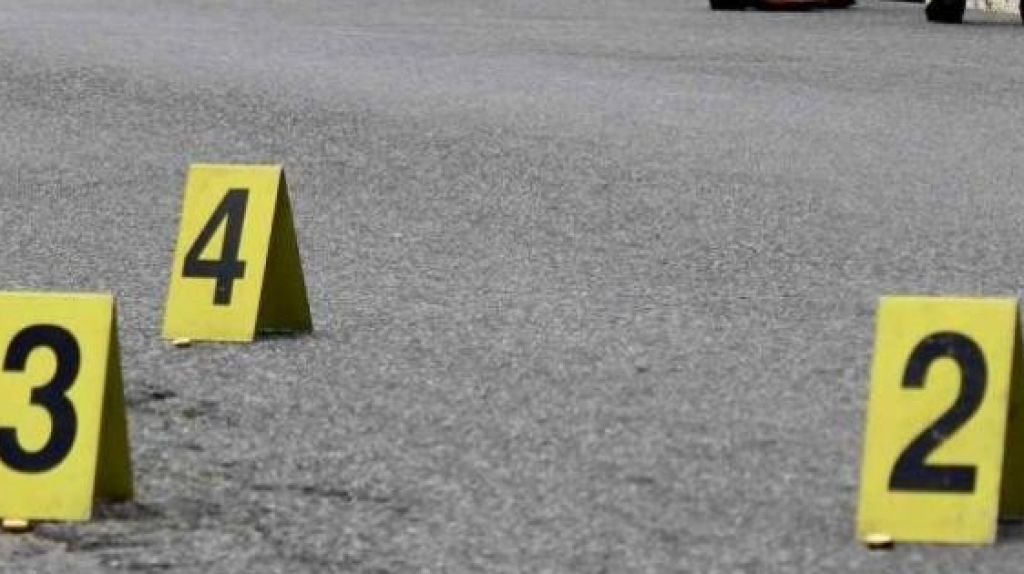  Tirotean a un hombre en un sem&aacute;foro de Dorado 