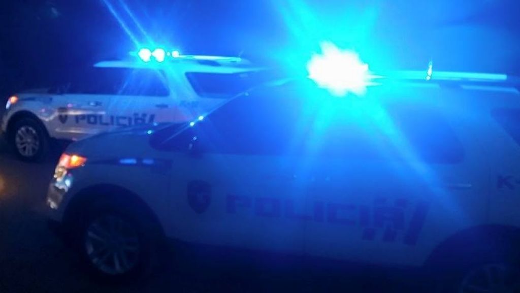  Un muerto dentro del ba&uacute;l de un auto incendiado en Puerto Nuevo 