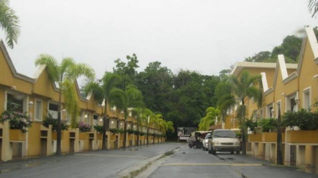  Autoridades investigan incidente violento en motel de San Juan 