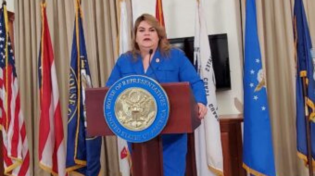  &ldquo;No hay sentido de urgencia&rdquo;, reclama comisionada residente al pedir al Congreso que cite a funcionarios sobre energ&iacute;a el&eacute;ctrica 