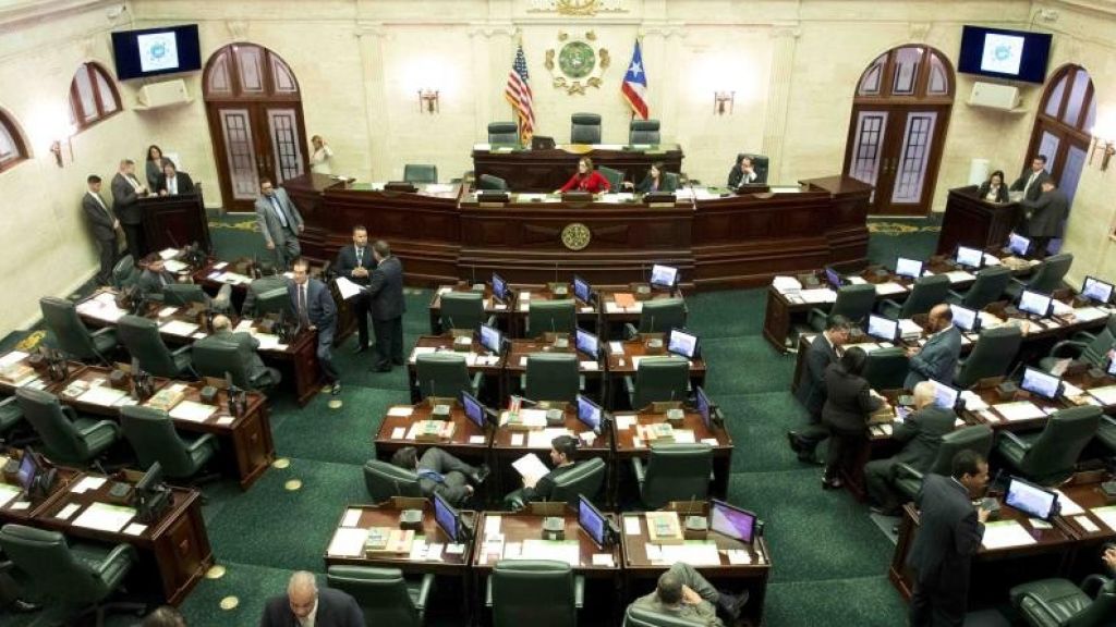  C&aacute;mara de Representantes pospone hasta el viernes evaluaci&oacute;n de presupuesto 