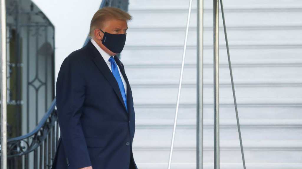  Reportan que Trump tuvo problemas para respirar y recibi&oacute; ox&iacute;geno suplementario antes de ingresar en el hospital 