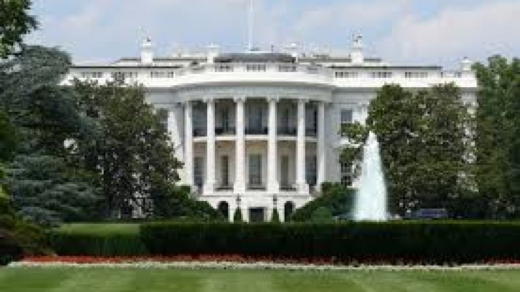  Casa Blanca afirma Trump ten&iacute;a raz&oacute;n sobre corrupci&oacute;n en el gobierno de Puerto Rico 