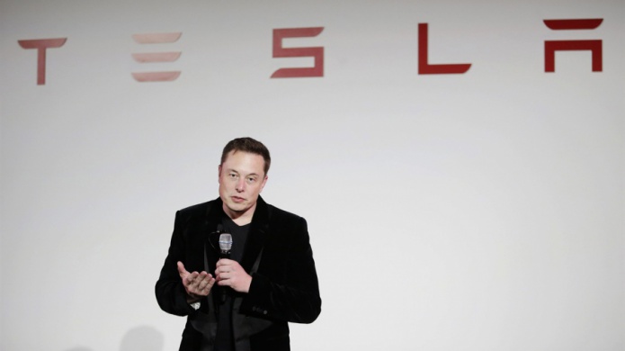 Tesla dice haber armado carro comercial mÃ¡s rÃ¡pido del mundo