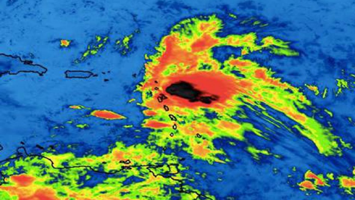 Fuerte Onda Tropical nos traerÃ¡ un evento de lluvia generalizada, esperado por muchos...