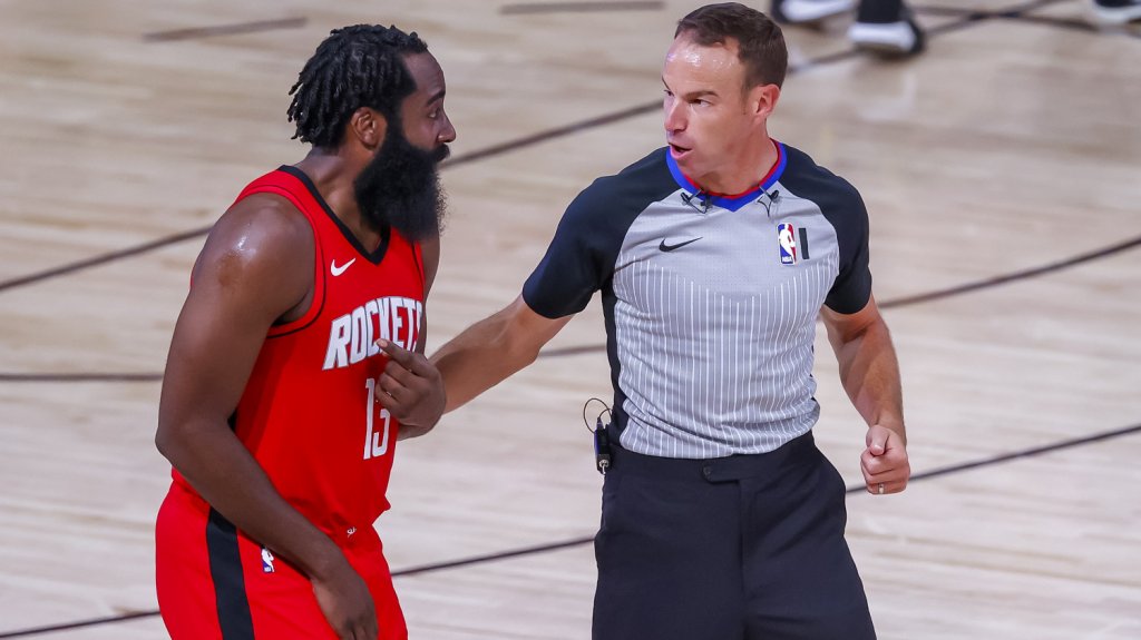  Harden multado con 50.000 d&oacute;lares por violar protocolos 