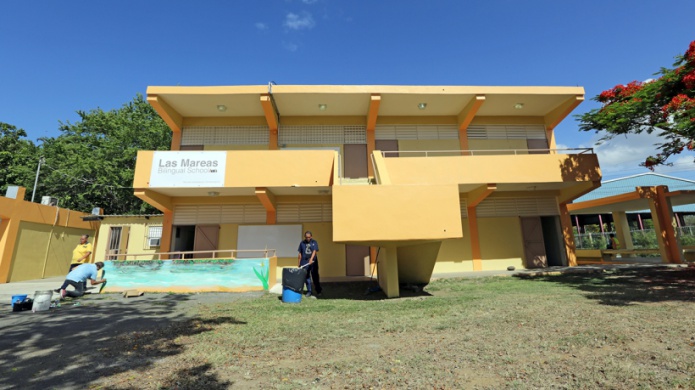 AEE ADOPTA DOS ESCUELAS DE SALINAS COMO PARTE
DE SU APOYO A LA COMUNIDAD
