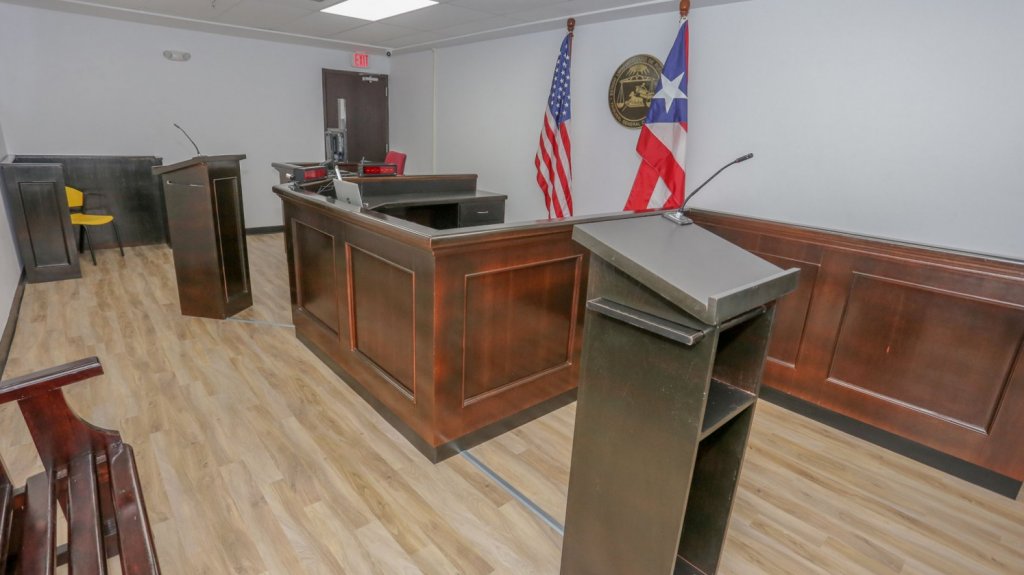  Justicia radica cargos contra individuo que supuestamente se apropi&oacute; de sobre $580,000 utilizando m&aacute;quina de Evertec 