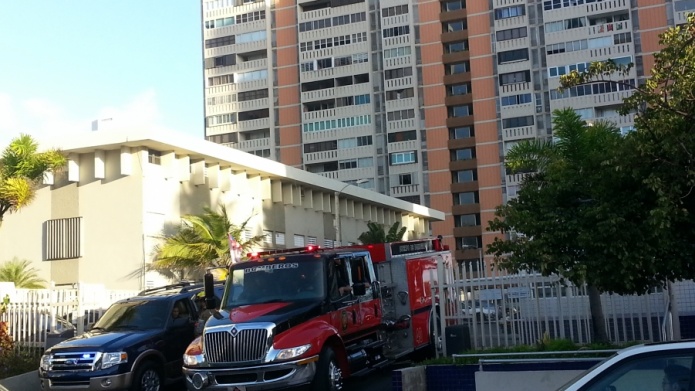 FALLECE OCTOGENARIO EN INCENDIO DE APARTAMENTO EN EL CONDADO