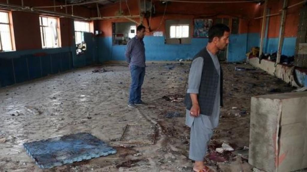  Vea video: Aumentan a 7 los muertos durante un atentado en Kabul en marcha por l&iacute;der Masud 