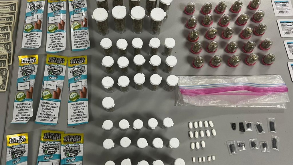  Ocupan gran cantidad de droga y dinero en efectivo durante intervenci&oacute;n de Plan 100x35 