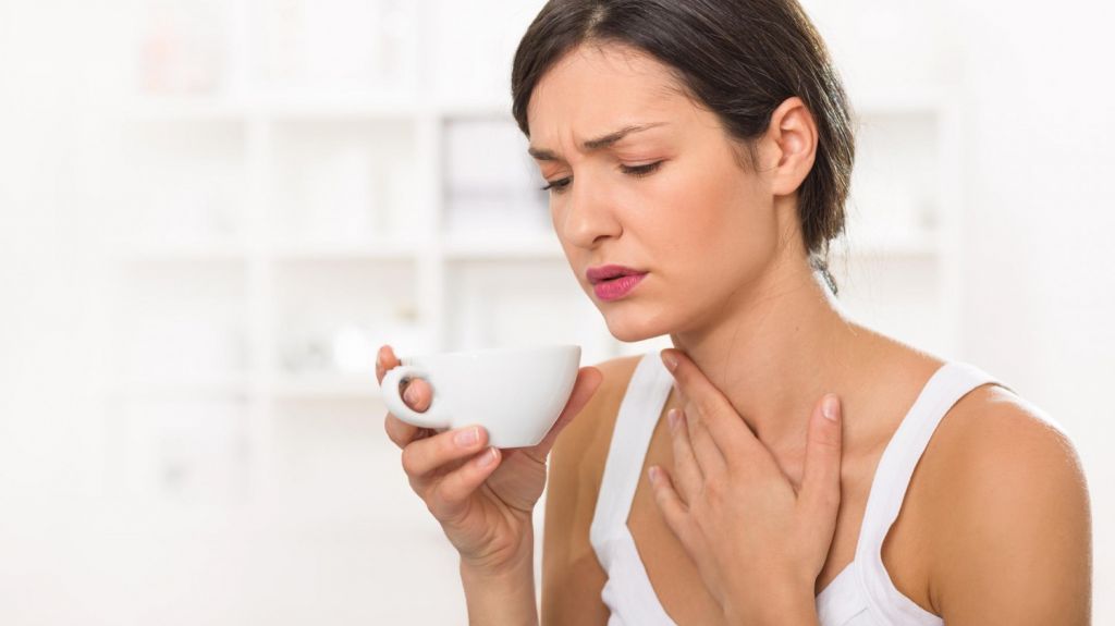  Problemas al tragar podrían causar la neumonía aspiratoria, advierte experto 