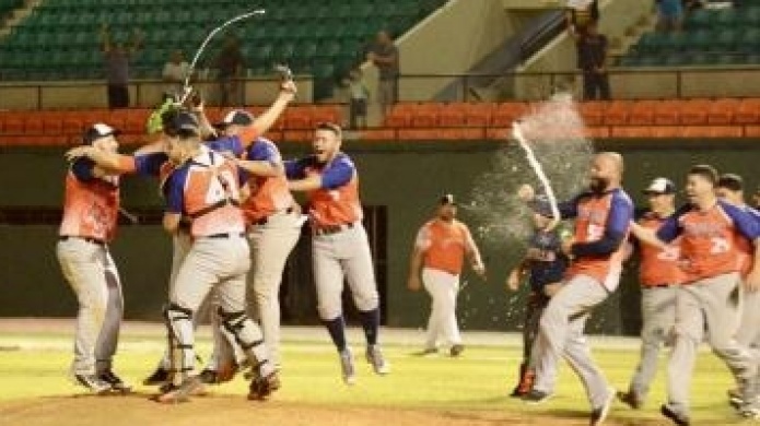 Tigres de Hatillo nuevo campeÃ³n de la Coliceba tras barrer en cuatro juegos