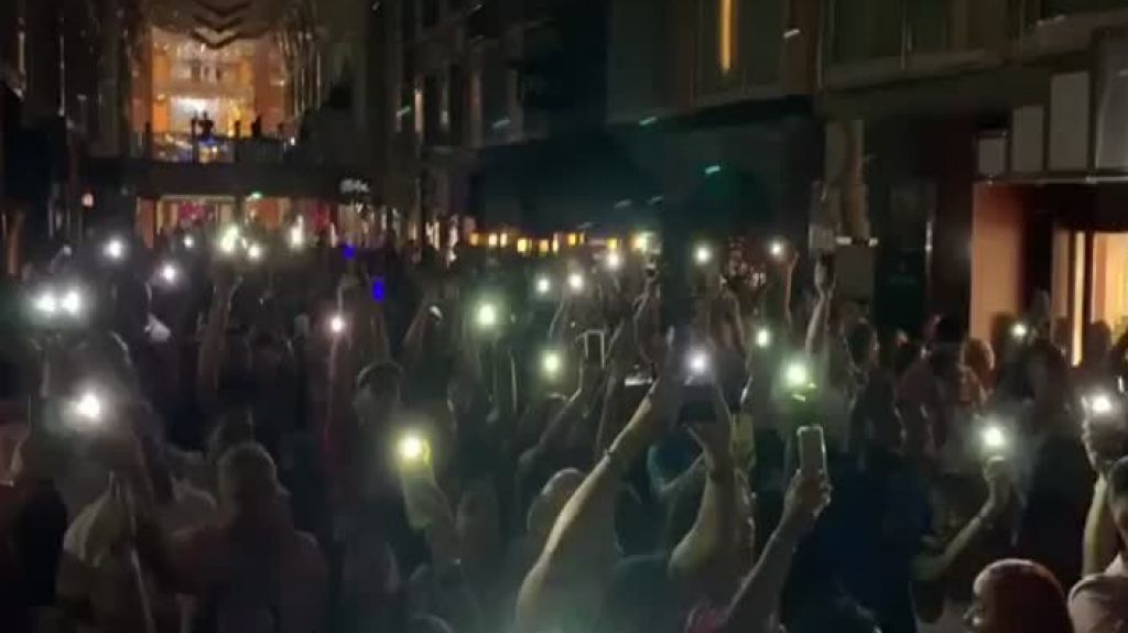  Video: Protestas llegan hasta el crucero &ldquo;Freedom of the seas&rdquo; 