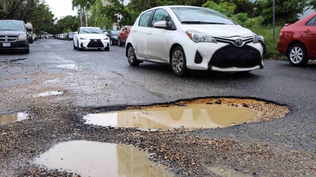  Anuncian $24 millones de fondos federales para mejoras a carreteras en 46 municipios 