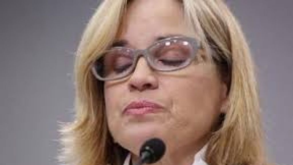  Cuestionan capacidad de Carmen Yul&iacute;n para criticar al gobernador 