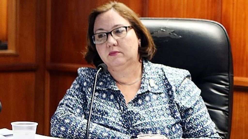  Representante propone crear otro puesto de procurador a 10 a&ntilde;os 