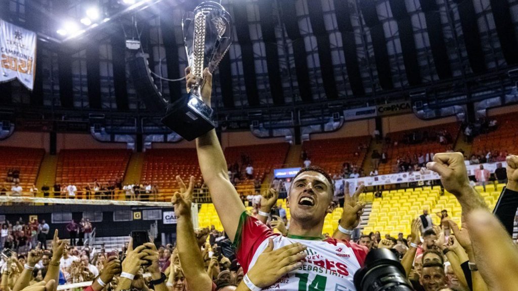  San Sebastián campeones de voleibol masculino 
