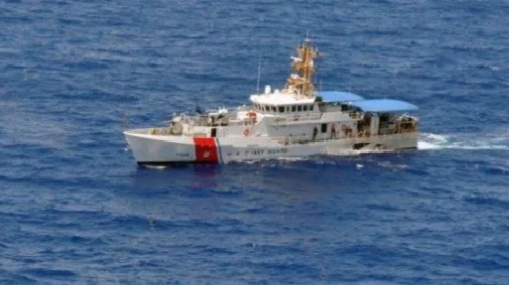  Arrestan a tres albaneses en San Juan que intentaban llegar a Nueva York 
