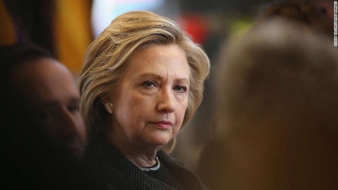 Departamento de Estado divulga primer paquete de correos de Hillary Clinton