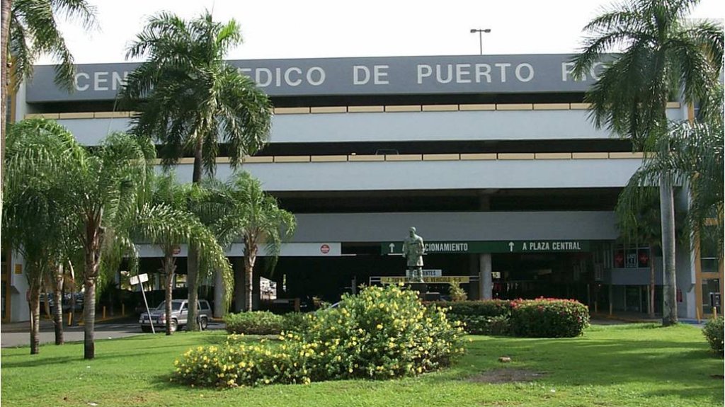  Necesitar&aacute; su tarjeta de vacunas o prueba negativa de COVID-19 para visitar el Centro M&eacute;dico 