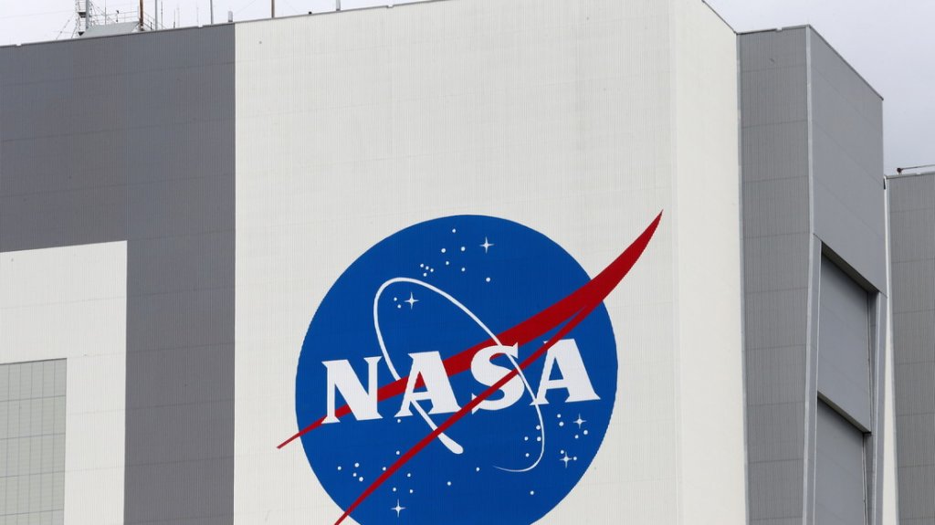  SpaceX gana el contrato de la NASA para desarrollar la nave espacial que llevará astronautas a la Luna 