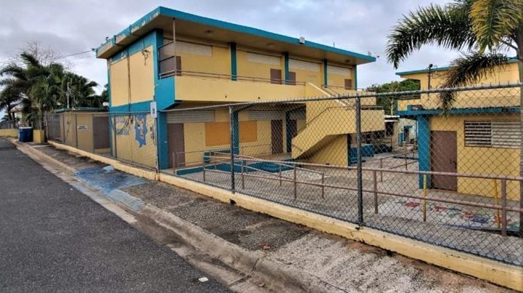  Aguadilla abrir&aacute; Centro de Emergencias Comunitarias en una escuela en desuso para atender emergencias 